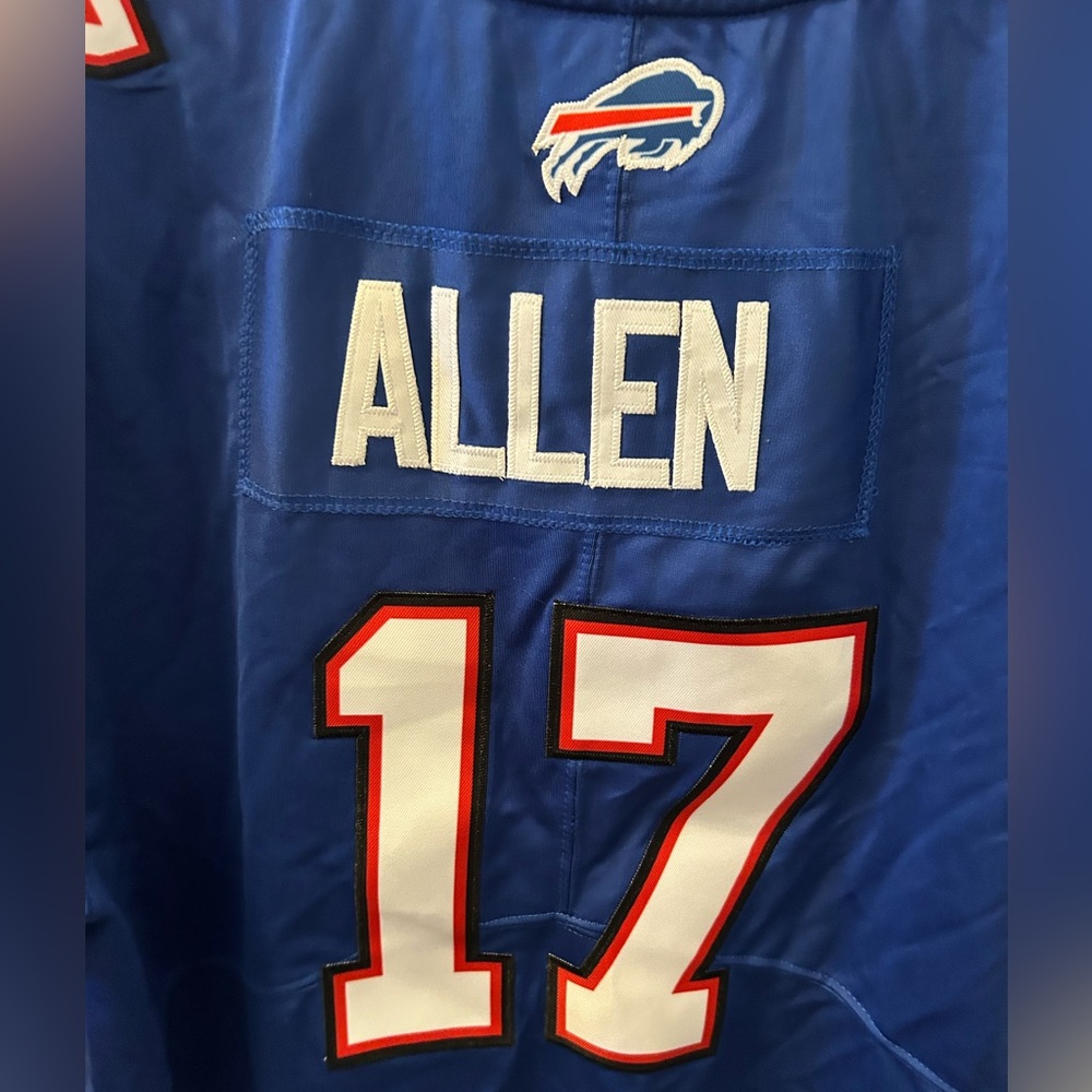 Men’s XXL Nike- Buffalo Bills jersey! Josh Allen #17